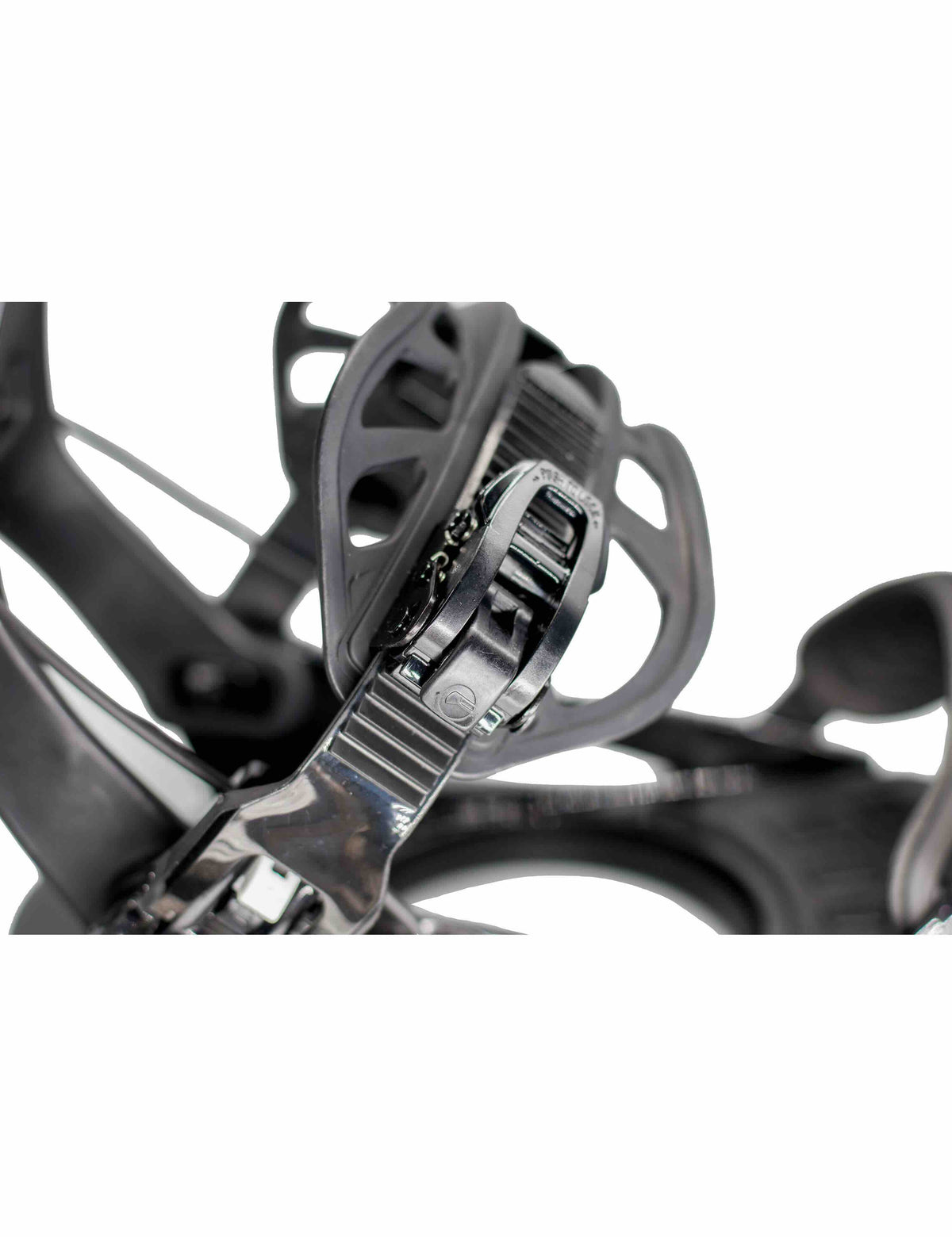 Snowboard Bindung Master Pro MULTIENTRY FASTEC System