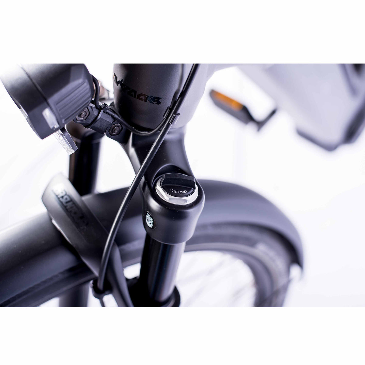 28" Damen E-Bike Trekking Fahrrad LS TERRA TR2 BOSCH Performance Line PX (Smart) POWERTUBE 600Wh 10 Gang SHIMANO DEORE RD-M5130